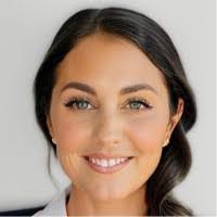 Lisa Obermeyer's Instagram, Twitter & Facebook