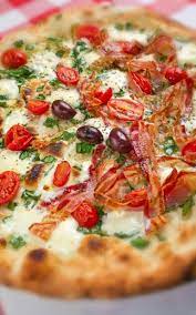 Cherry Tomato Caramelized Bacon Pizza Bacon Pizza Recipes Caramelized Bacon