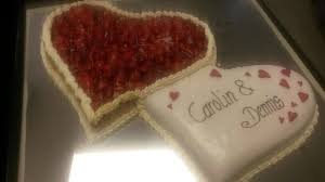 Erdbeer Doppel Herz Als Hochzeitstorte Hochzeitstorte Feierlichkeiten Hochzeit
