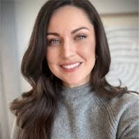 Shari Barnes's Instagram, Twitter & Facebook