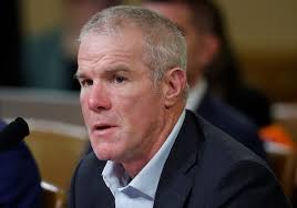 Emily in Paris' Renewed for Season 5 at Netflix