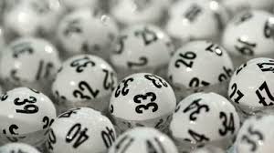 August 2021, wurden die lottozahlen im spiel lotto 6 aus 49 gezogen. Lottozahlen Beim Lotto Vom Samstag 7 8 21 Aktuelle Quoten Zahlen Der Ziehung Beim Lotto 6 Aus 49