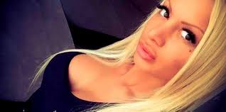 #focista #fizetés #luxus #milliárd #pénz #játékos #vagyon #futball #milliárdosság #dzsudzsák balázs. Dzsudzsak Balazs Es Pumped Gabo Exe Kozott Alakul A Romanc Sebestyen Agi Meselt A Focistarol