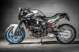 The new bmw f 900 r is eager for challenges. Bmw F900 R Nardo Blue By Vtr Motorrad Drivemag Riders