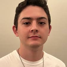 Raymond Lewandowski's Instagram, Twitter & Facebook