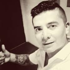 Martin Robledo (@martucvl)