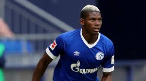 Assisted by nabil bentaleb with a cross following a set piece situation. Schalke 04 Breel Embolo Wohl Mit Dabei Steven Skrzybski Fallt Aus Eurosport