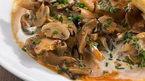 Pilzgulasch Tim Malzer Kocht Rezept In 2020 Rezepte Gesund Vegetarisches Essen Petersilien Rezepte