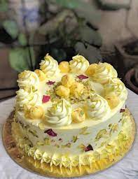 A rasmalai cake is famous in all the classic flavours of the indian dessert. Online Birthday Cake Delivery Send Cakes To Delhi Ncr Sameday Midnight