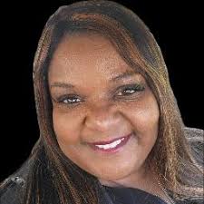 Stephanie Faison, provides online therapy