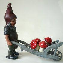 Heissner Gardengnome With Wheelbarrow 1930 Sold Gartenzwerg Gartenfiguren Zwerg