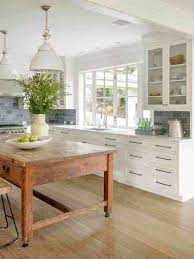 New Zealand Home Offers Absolute Serenity With A Breathtaking Outlook Kitchen Style Rustic Modern Kitchen Rustic Kitchen Island