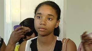 Cassandra Betts's Instagram, Twitter & Facebook