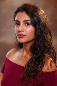 Take note of the names ... Gabrielle Portelli (soprano) and Joseph Cutajar  (baritone) as you will certainly hear a lot about them in the coming years!  But if you do not want