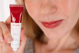 So whether you choose to spend $12 for a tube of glossier lip product. Glossier Balm Dotcom Review Swatches Worth The Hype The Skincare Edit