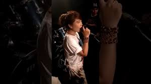 reff: g a f# bm bagi kami kreasi bukan tradisi g a bm melainkan harta yang tak terbeli g a dan bagi kami jalanan f# bm adalah sekolah g tapi ingat a bm jangan anggap kami sampah. Video Nonna 3in1 Feat Desalukanegara Jalanan Adalah Sekolah Live Gianyar Bali Facts About Video Music Dowload Revealed Music Radio Streaming