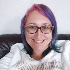 Sarah Binns's Instagram, Twitter & Facebook