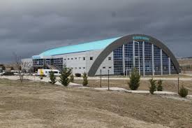 25 metre en, 50 metre boy ve 2 metre (minimum) derinlik şeklindedir. Kutahya Dumlupinar Universitesi Olimpik Yuzme Havuzu Vikipedi