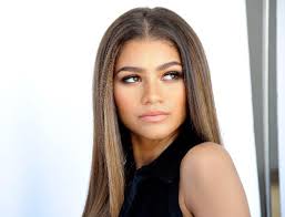 Bella thorne and zendaya weren't always friends. Zendaya Grosse Gewicht Masse Augenfarbe