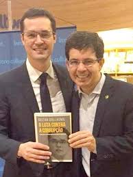 Foi deputado estadual por dois mandatos. Fiel Apoiador Da Lava Jato Randolfe Se Afasta Apos Vazamentos De Mensagens 07 08 2019 Uol Noticias