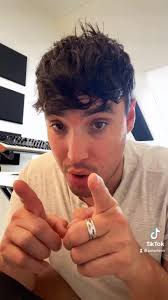 My song Bodybag comes out next week! Pre-save link in bio 🙏🏼