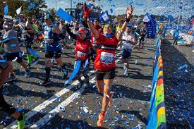 L'ultima maratona di new york, quella del 5 novembre 2017, ha visto la partecipazione di ben 3.000 il percorso attuale della maratona di new york risale al 1976, stabilito da fred lebow, cofondatore. New York City Marathon Returns In 2021 The New York Times