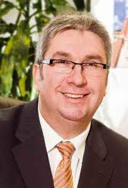 Klinikum 3-2011 komplett:06-15 Vorschau