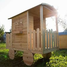 Roulotte Bois Anais Sur Pilotis 3 M En 2020 Cabane Enfant Cabane Maisonnette En Bois