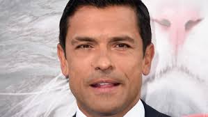 Mark consuelos joins riverdale season 2. Riverdale Casts Veronica S Father For Season 2