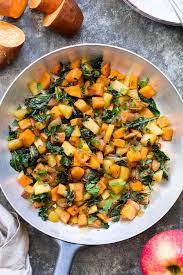 Sweet Potato Apple Kale Hash With Caramelized Onions That S Paleo Whole30 Friendly Meatless And Make Sweet Potato And Apple Sweet Potato Kale Healthy Recipes