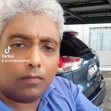 Nissan X Trail right hand turn signal light strip