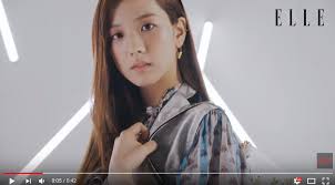 กระทู้ข่าว] [180409] #BLACKPINK : " เราคือครอบครัว YG " คลิปถ่ายแบบ ELLE  ร่วมกับ Louis Vuitton ความเคลื่อนไหวสาวๆ