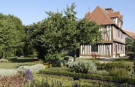 Location de vacances en normandie de particulier à particulier. Normandie Des Plages Des Bocages Du Moyen Age Et Des Berges De Seine A Velo