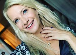 The second edition of the legendary rap action is not only about recording music, but also helping to fight the coronavirus. Malgorzata Kozuchowska Na Premierze Serialu Motyw Obcas Pl