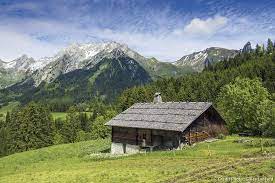 la massif des aravis montagne en majeste paysage alpes coloriage spiderman