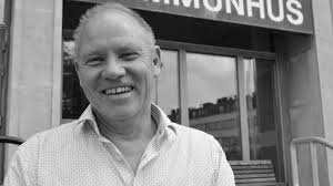 Roland tar över i Älmhult