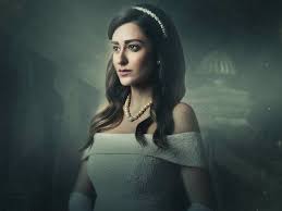 لفتت الممثلة المصرية أمينة خليل، كل الأنظار حولها، بسبب الدور الذي تقوم به في مسلسل (جراند أوتيل)، واتقانها لتجسيد شخصية (نازلي) الفتاة الراقية التي تتحلى بأخلاق طيبة وتواضع كبير. Ø§Ù„ÙØ±Ù‚ Ø¨ÙŠÙ† Ø®ÙŠØ§Ù†Ø© Ø£Ù…ÙŠÙ†Ø© Ø®Ù„ÙŠÙ„ ÙÙ‰ Ù„Ø§ ØªØ·ÙØ¦ Ø§Ù„Ø´Ù…Ø³ Ùˆ Ø¬Ø±Ø§Ù†Ø¯ Ø£ÙˆØªÙŠÙ„ Ø¹ÙŠÙ†