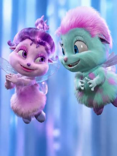 Sabías que #bibble de #barbie tiene novia? 🫧 Se llama #dizzle , es igual de chiquita pero rosa, y básicamente son la pareja más cute que verás hoy 🥹🩵 . . . . #barbiefairytopia #bibble