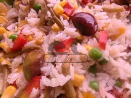 Se presara deasupra ceapa verde tocata si se poate servi ca fel distinct de mancare sau. Salata De Orez Cu Legume Reteta De Post