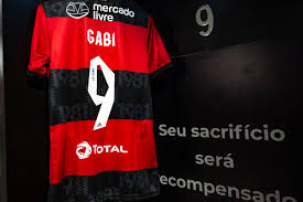 Outros nomes também foram citados como lincoln, do flamengo, jô, do corinthians e até haaland, do borussia dortmund. Flamengo Fecha Patrocinio Com A Havan Para Manga Do Uniforme