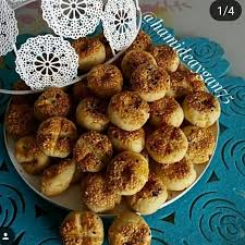 hamide aygan on instagram tuzlu kurabiye sevenlere gelsin bu kurabiyem de hem de tbt yapalim susamli minik pastane pastaneler kurabi ye kurabiyeler