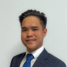 Ich habe einen neuen Job und arbeite jetzt als Verkaufsleiter bei Lidl in  Deutschland.