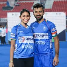 An extremely good forward with sharp attacking attitude, he always mesmerized us with fast footwork and precision goal taking. Manpreet Singh Manpreetpawar07 Twitter