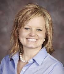 Julie Reichenbach's Instagram, Twitter & Facebook