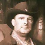 Darin Farrow's Instagram, Twitter & Facebook