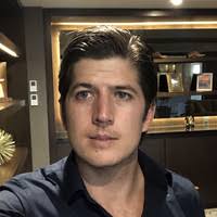 600+ perfiles de «Bustos»