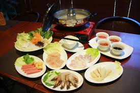 A boat or vessel propelled by steam power. Bagi Penggemar Steambot Wajib Coba Kelezatannya Di Best Western Premier Panbil Batam Wartakepri Co Id