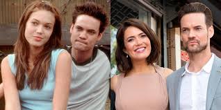 Mandy moore explains why she went brunette for a walk to remember and never looked back. A Walk To Remember Reunion Shane West Surprises Mandy Moore At Walk Of Fame Event