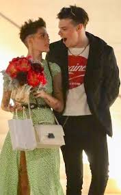 Halsey And Yungblud Yungblud Had Featured On The Season 2 Soundtrack Album Of 13 Reasons Why Halsey Halsey Hair Dominic Harrison