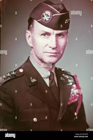 Us army lt general james hi-res stock photography and images